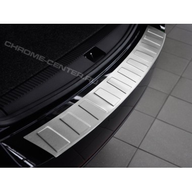 Накладка на задний бампер Toyota Corolla 4D (2013-) бренд – Croni главное фото